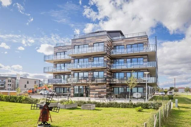 Flerbostadshus, Färjestaden