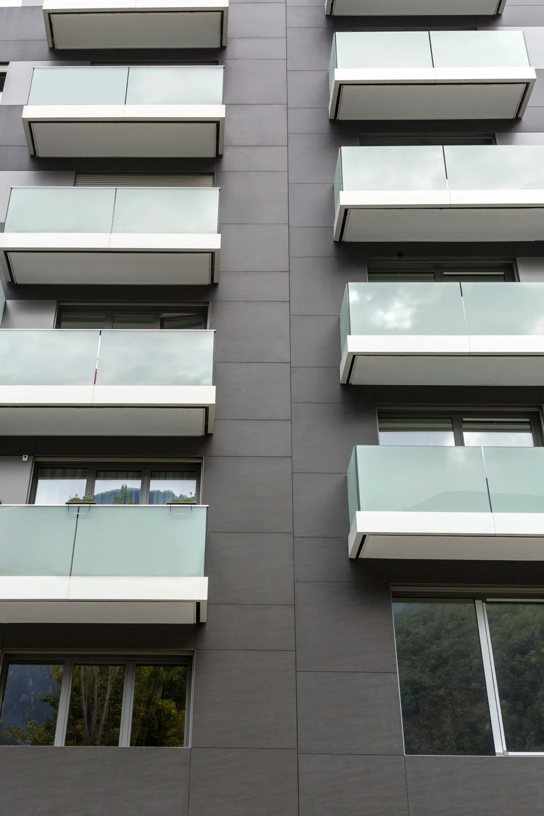Neolith fasadbeklädnad i stora format