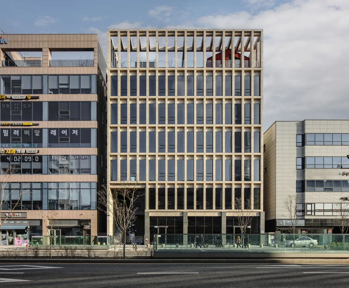 JP D&D Building, Seoul, fasad i SANDEQ Sintera Compact Stone XL